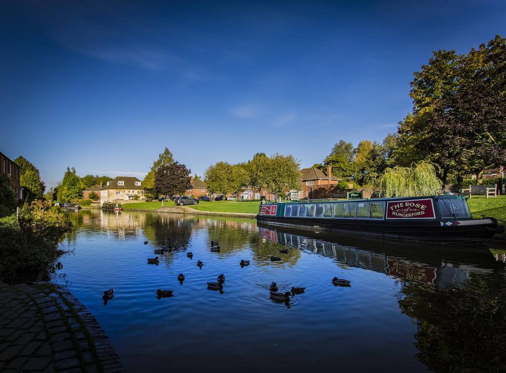 The Three Swans Hotel, Hungerford, Berkshire Exteriör bild