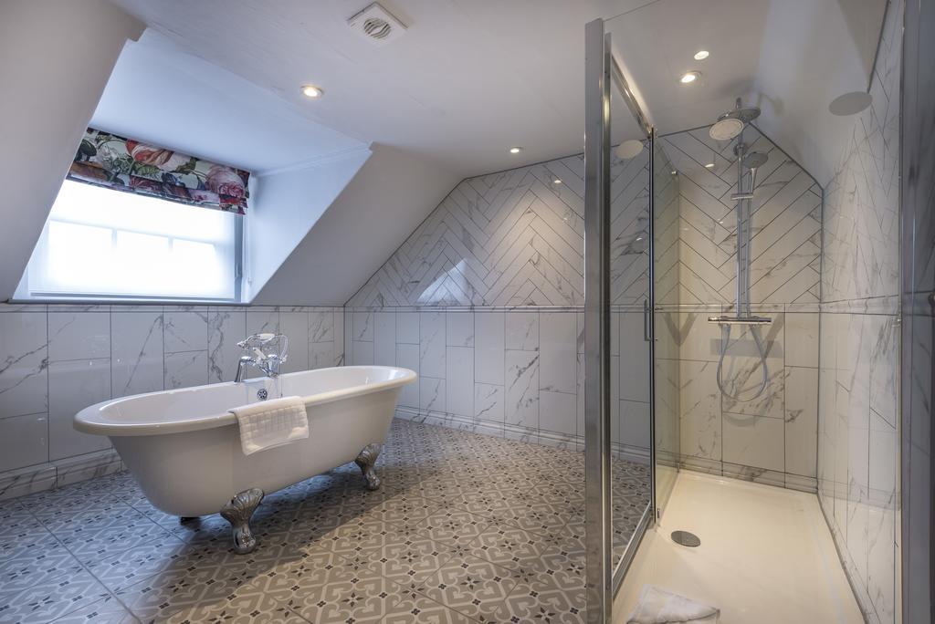The Three Swans Hotel, Hungerford, Berkshire Exteriör bild
